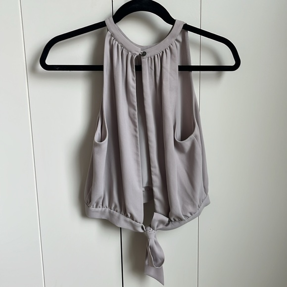 Blouse with open back - Picture 2 of 2